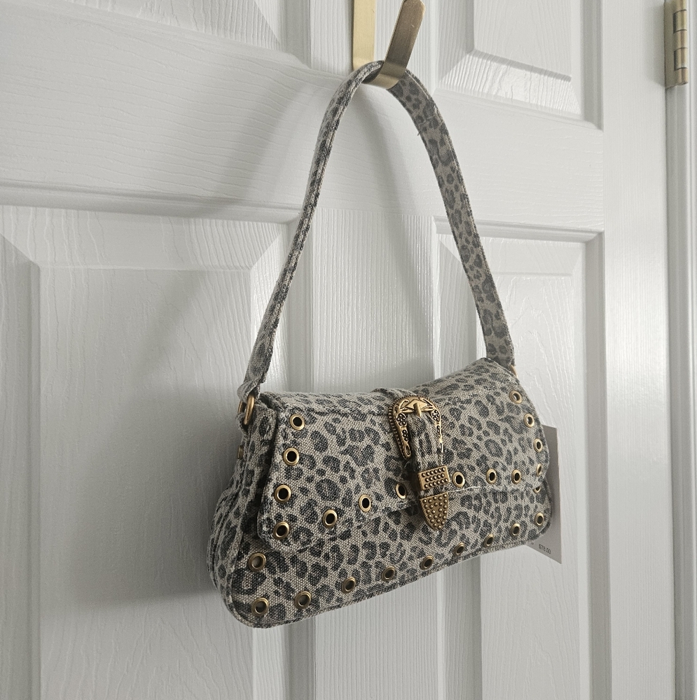 NWT Betsey Johnson XO- Isla Leopard Print Shoulder Bag - Picture 6 of 9